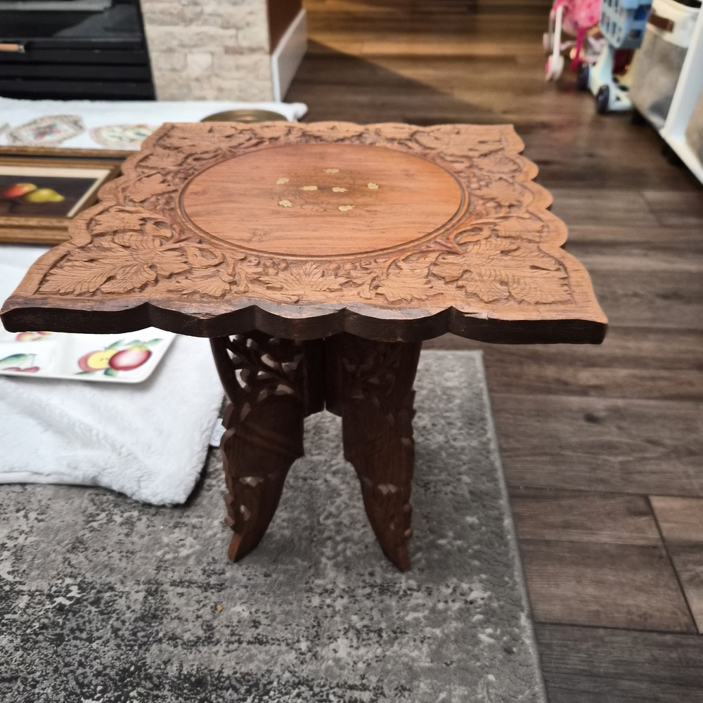 Vintage Collapse Table